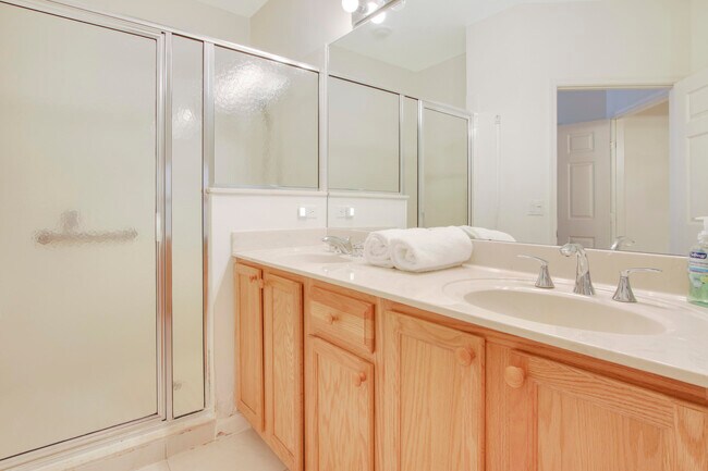 Building Photo - 8909 Sandshot Ct