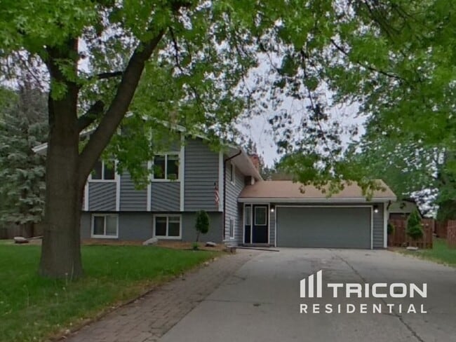 Primary Photo - 15 Neptune Ln