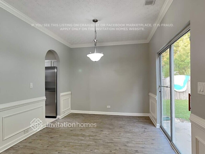 Building Photo - 3930 Medlock Pk Dr