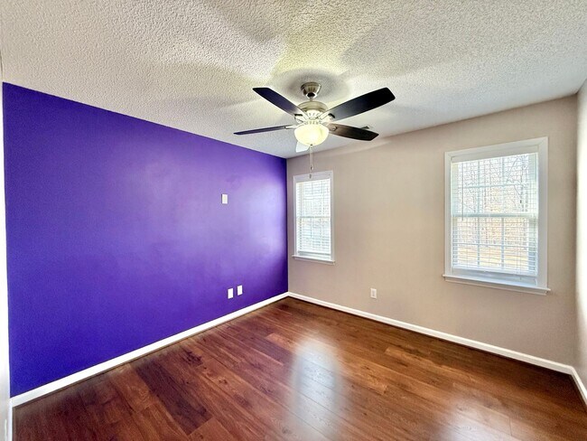 Building Photo - Charming 3BD, 2.5BA Willow Spring Home on a Corner Lot with a 2-Car Garage and a Large Fenced Bac...