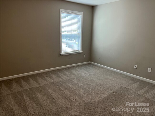 Building Photo - 2409 Logan Field Drive