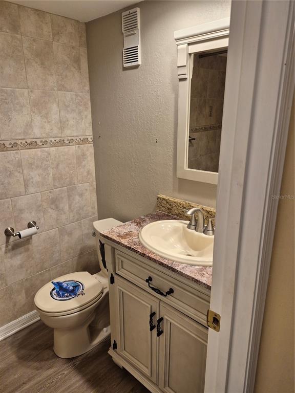Building Photo - 4939 Floramar Terrace