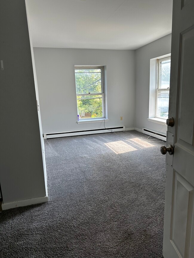 Building Photo - 15 LLC-10 Macomb