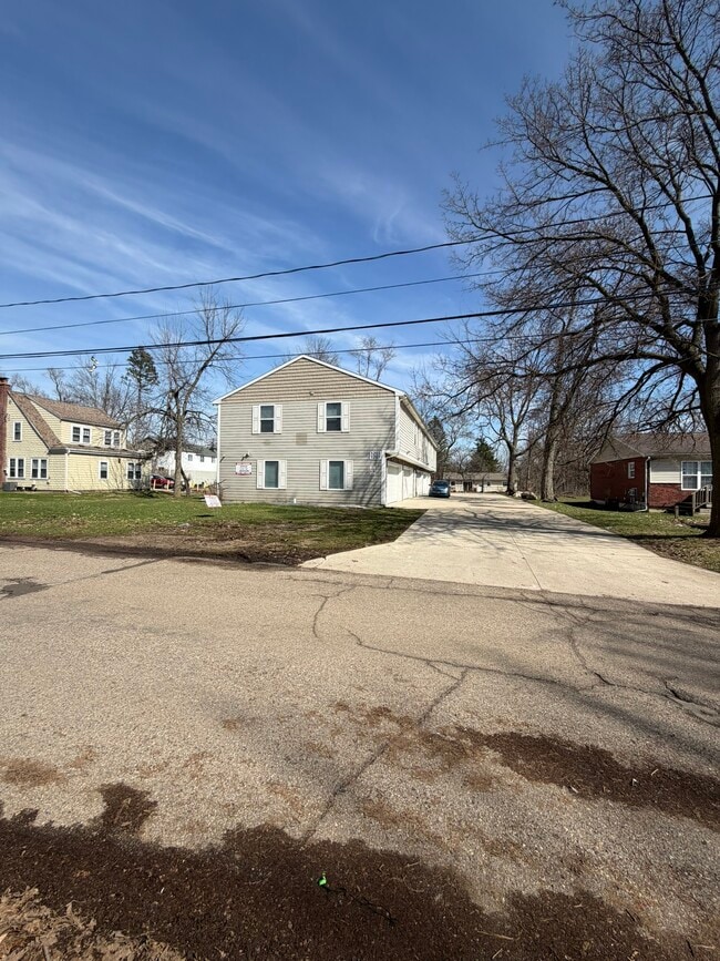 Building Photo - 1203 Euclid Ave