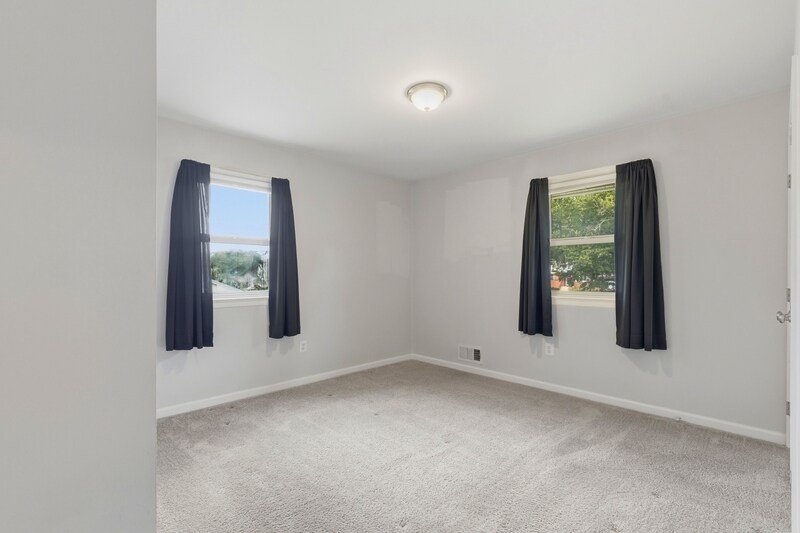 Building Photo - 3514 Cherry Valley Dr