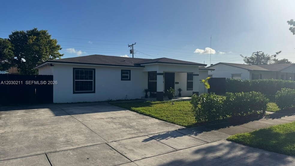 Building Photo - 50 NE 209th Ter