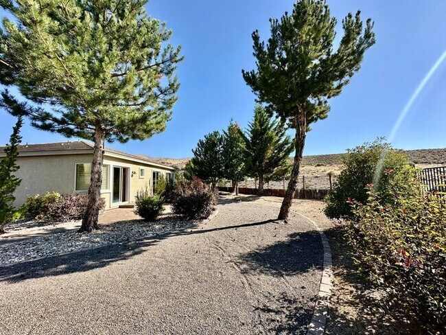 Building Photo - 6350 Cedar Waxwing Ct