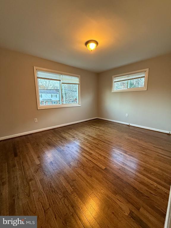 Building Photo - 5852 Mt Vernon Dr