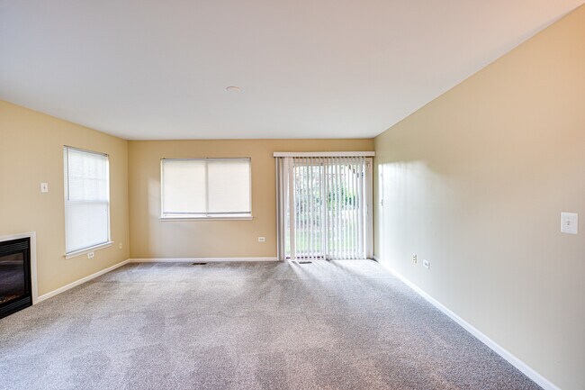 Building Photo - 3147 Saganashkee Ln