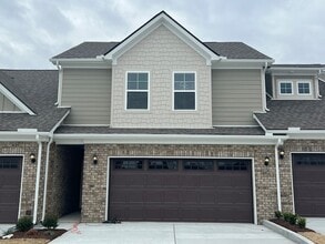 Building Photo - 967 Horse Mountain Rd