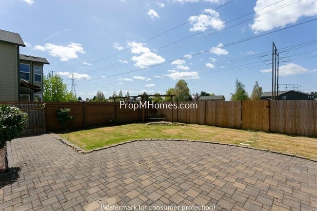 Building Photo - Charming Four Bedroom Bethany Home w/ Fully Fenced Yard!