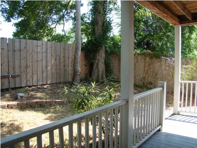 Building Photo - 17 Hampden Ct