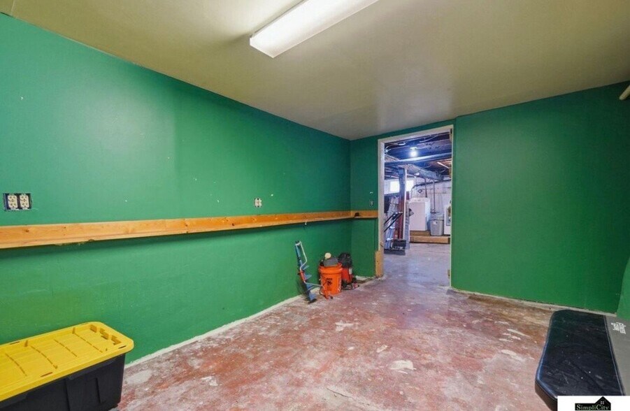 Building Photo - 1328 Garfield St