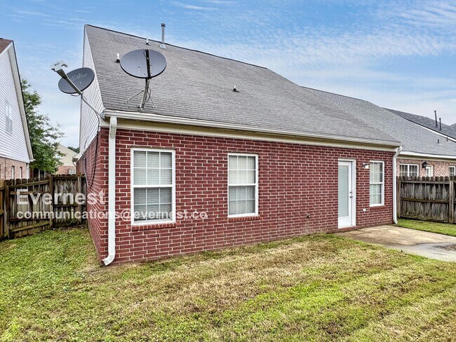 Building Photo - 4866 Water Brook Cir
