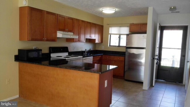Building Photo - 15245 Coachman Terrace