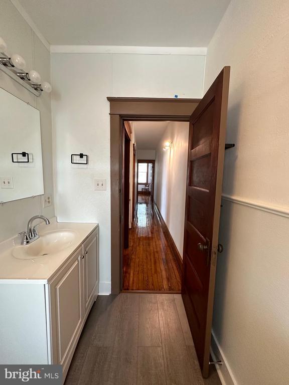 Building Photo - 239 N Stratton St