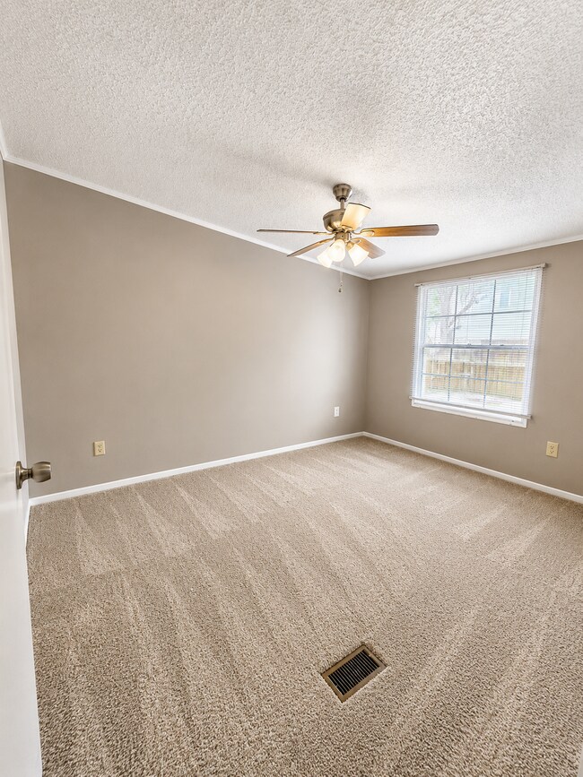 Building Photo - 801 Jetty Ct