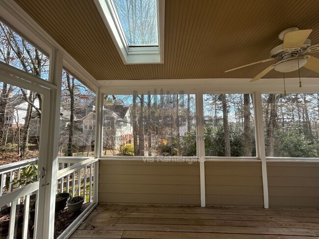 Building Photo - 111 Hanbury Ln