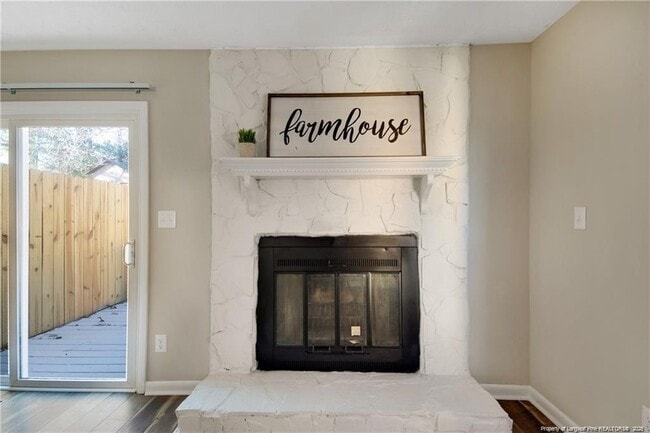 Building Photo - 5940 Laguna Dr