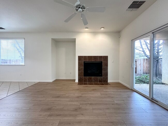 Building Photo - Spacious 3 bedroom 2 bath home in Rancho Cordova!!