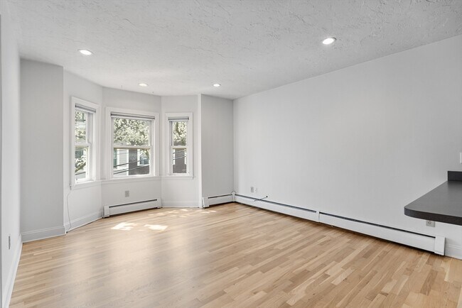 Building Photo - 46 Mercer St