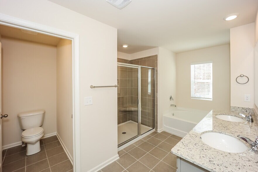 Building Photo - 101 Shadow Gln Rd