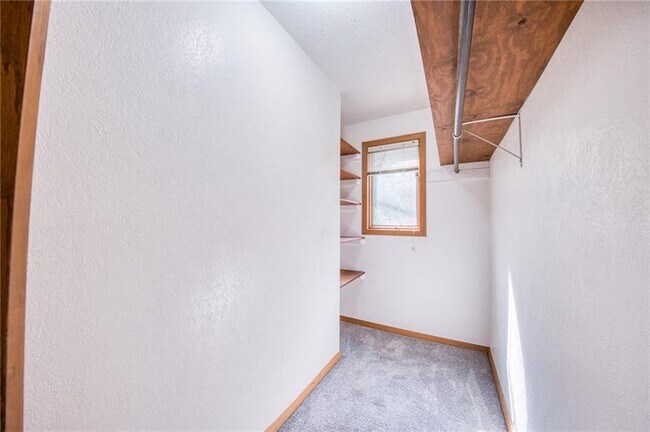 Building Photo - 4465 Mt Troy Rd Ext