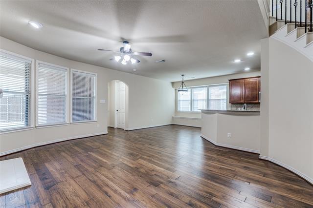 Building Photo - 11233 Seguin Dr