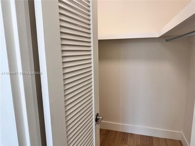 Building Photo - 5161 Collins Ave