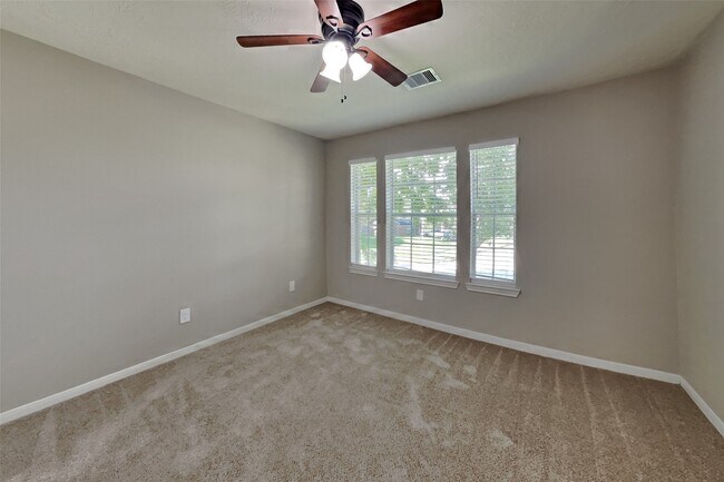 Building Photo - 30802 Sifton Dr