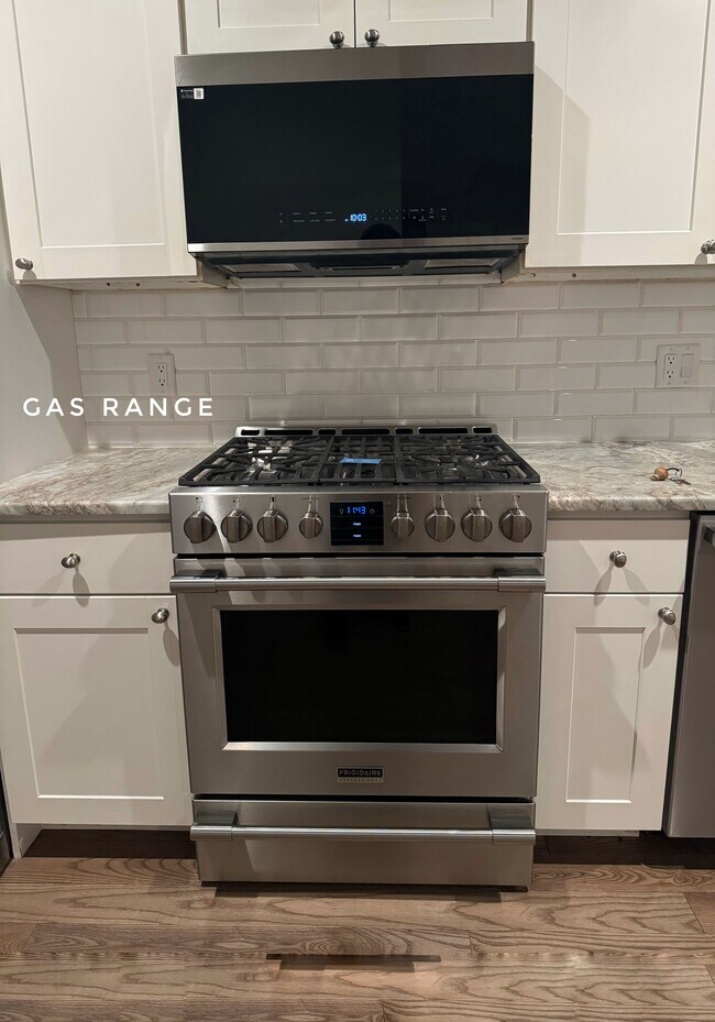 Building Photo - 9 Independence Ave