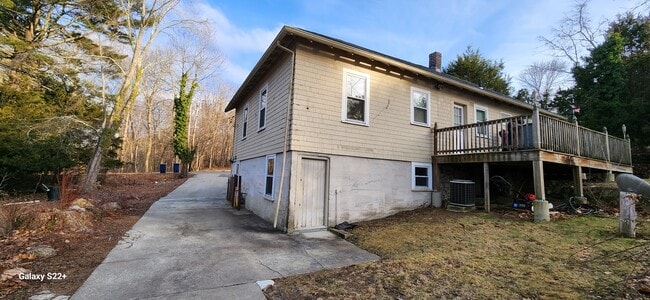 Building Photo - 705 Liberty St