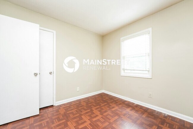 Building Photo - 3 Bedroom Pet-Friendly Home in Conyers, GA with Main Street Renewal