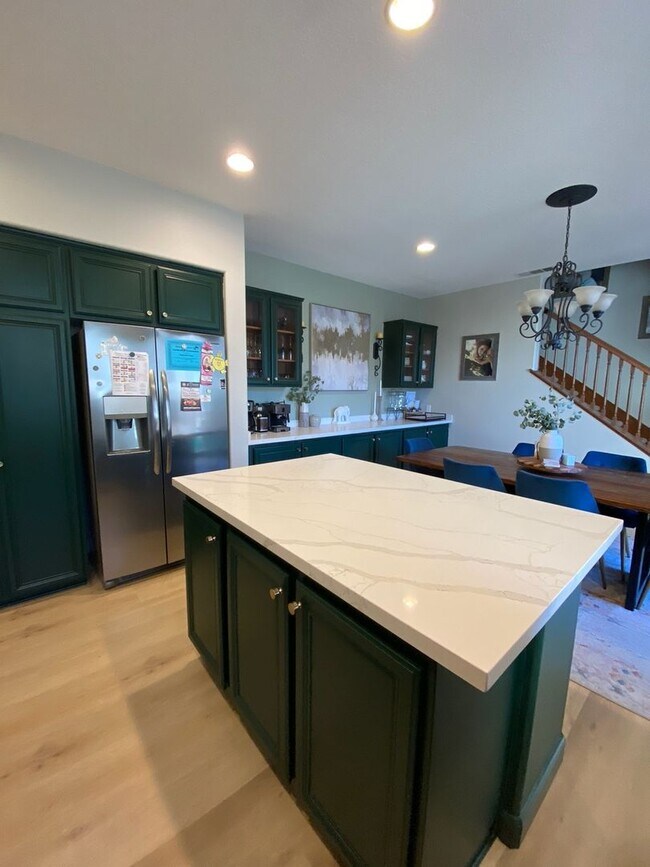 Building Photo - COMING SOON! Spacious 4-Bedroom Townhome w...