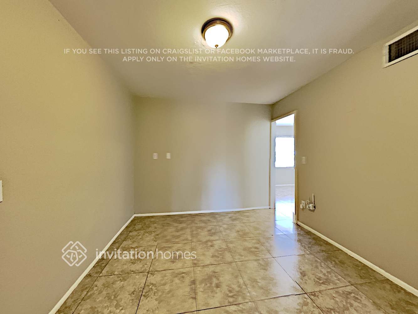 Building Photo - 2039 E Osborn Rd