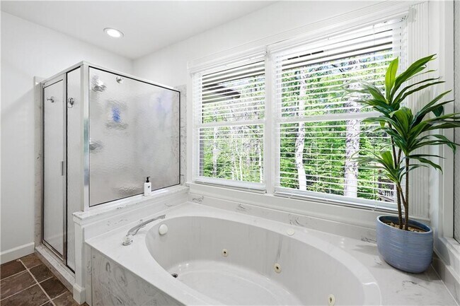 Building Photo - 4115 Glen Devon Dr NW