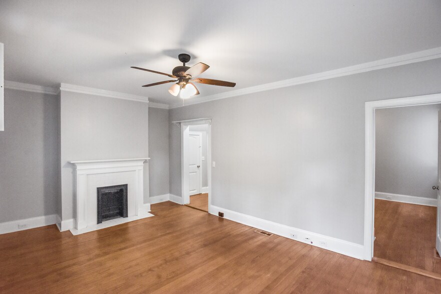 Primary Photo - 510 East Waldburg St