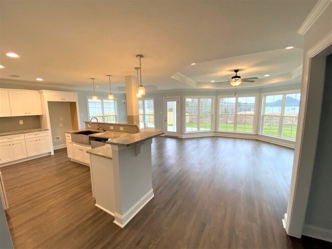Building Photo - 2318 Bundoran Dr