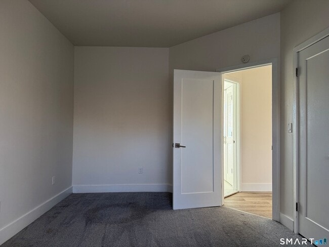 Building Photo - 87 Montoya Dr