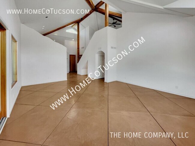 Building Photo - 12235 E Horsehead Rd