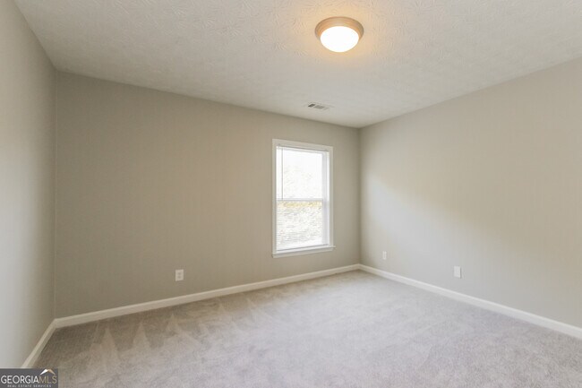 Building Photo - 3120 Baywood Ct