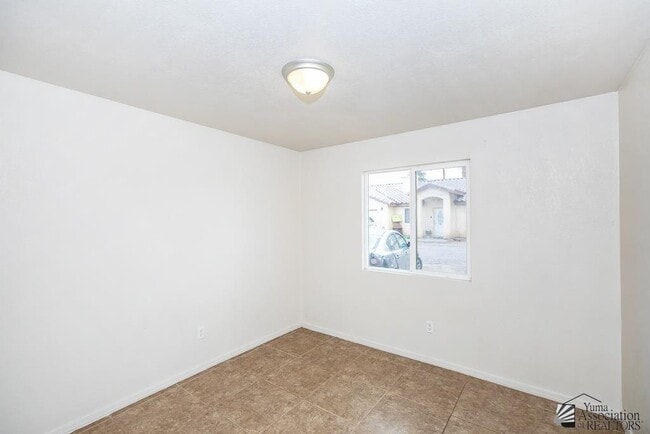 Building Photo - 605 S El Prado Rd