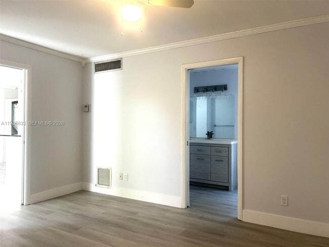 Building Photo - 645 Executive Center Dr