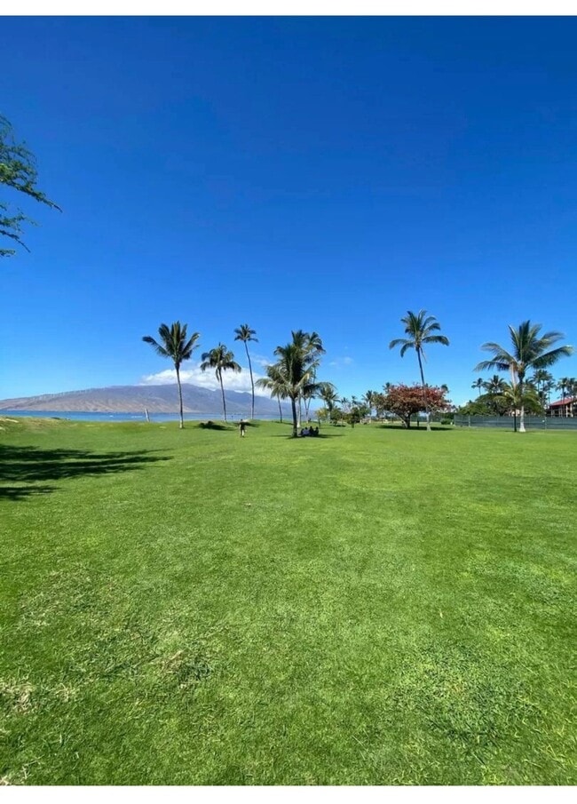 Building Photo - 2 bedroom 1.5 bathroom Ohana, across the street from the beach and park!