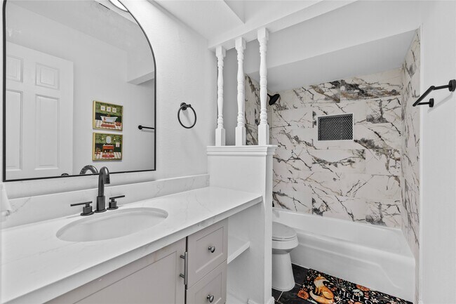 Building Photo - 11423 Hazen St