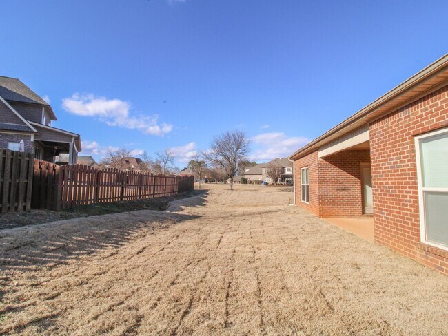 Building Photo - Gorgeous Corner-Lot Home in Canebrake Club...