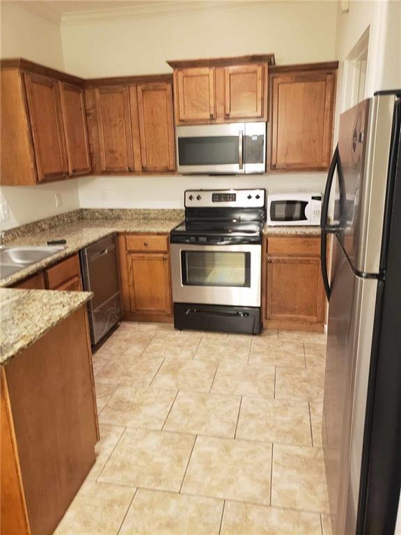 Building Photo - 3998 Rochester Cir