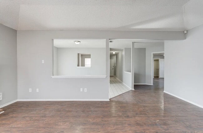 Building Photo - "Charming 3-Bed, 2-Bath Home in Lubbock - 1509 Sq Ft of Comfortable Living!"