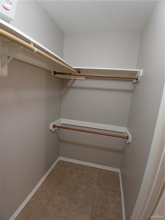 Building Photo - 19 Ginger Ave