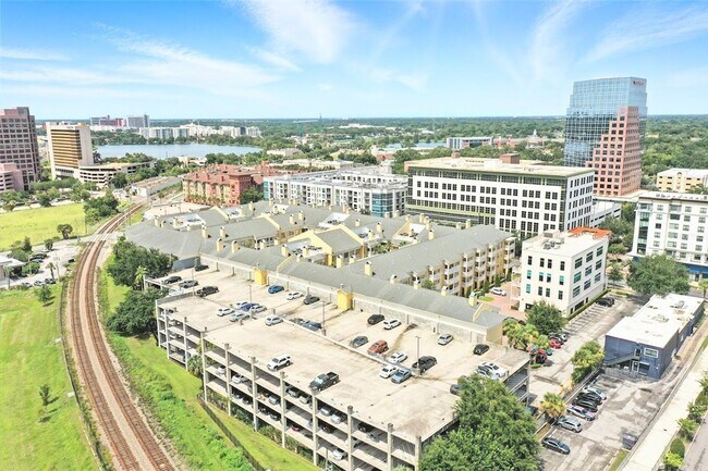 Building Photo - Amazing 1/1 Courtyard View Condo for Rent at Park North Downtown Orlando.